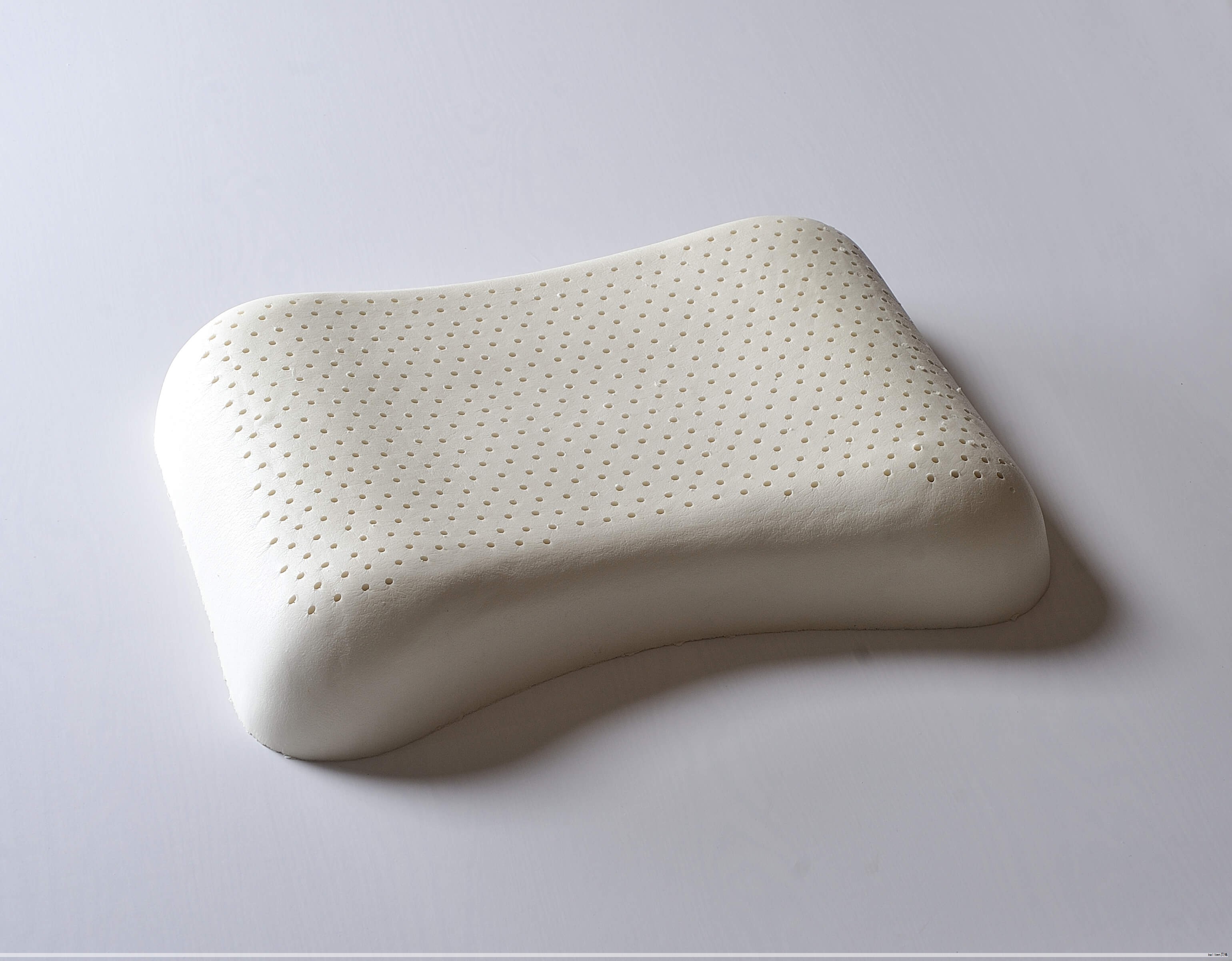 乳胶枕头在提供颈部支撑和舒适度方面通常表现