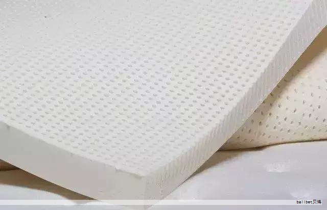 乳胶床垫因透气性强、触感舒适且环保健康,成为越来越多家庭的优选。下面梳理市场上颇受关注的十大香牌,聚焦材料、工艺与使用体验的核心亮点,帮助您在追求舒适与健康之间做出更明智的选择。 乳胶床垫因透气性强、触感舒适且环保健康,成为越来越多家庭的优选。下面梳理市场上颇受关注的十大香牌,聚焦材料、工艺与使用体验的核心亮点,帮助您在追求舒适与健康之间做出更明智的选择。