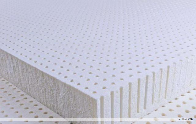 在追求优质睡眠的生活中，乳胶枕因天然材质、良好透气性与出色回弹性而备受关注。面对众多品牌与型号，如何选到适合自己的产品成为不少消费者的难题。选购时应重点关注品牌信誉、材料成分、设计工艺以及对颈肩部位的支撑效果。以下十款经过严格挑选并结合用户反馈的乳胶枕，注重舒适性、透气性与长期使用的稳定性，供您参考。