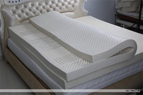 选择合适的乳胶枕对提升睡眠质量至关重要。市面品牌繁多，如何在众多选择中作出明智抉择成为关注焦点。以下十个品牌在材料、设计与功能性方面具备代表性特征，帮助您根据自身需求更快找到合适的产品。为便于对比，我们将重点阐述材料来源、人体工学设计、透气性与抗菌等关键要素，并附上适用人群与搭配建议。