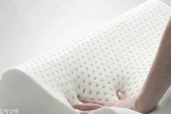 价格为三方议价产生