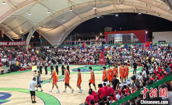 中山大涌镇青岗体育公园举行的篮动青春喜迎国