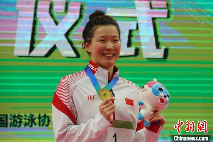 亚运会冠军汪雪儿在全国春季游泳锦标赛女子1
