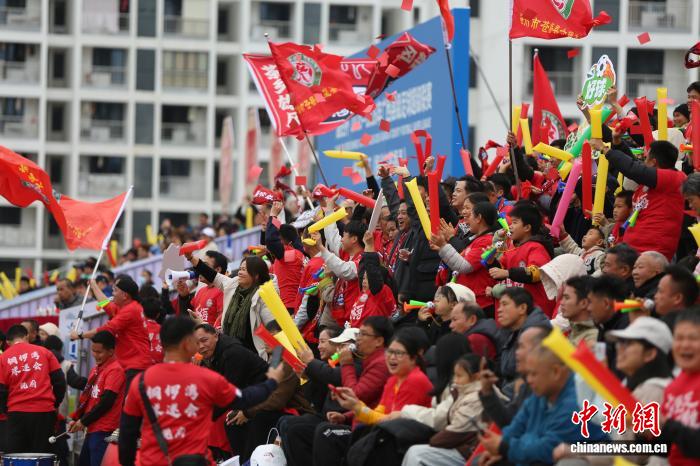 广西县超赛事热潮持续，苍梧主场2：0取胜并踢出