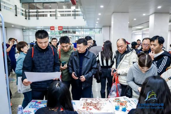 北京马拉松博览会反兴奋剂展区吸引5000跑者沉浸