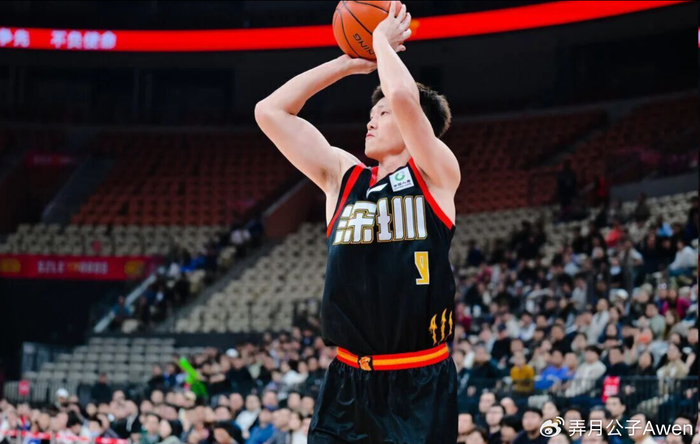 周鹏14分钟砍11+5助深圳大胜 天津遭5连败