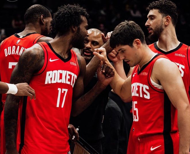 NBA西部排名风云再起：掘金锁定季后赛，湖人锁