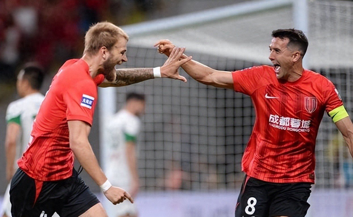 成都蓉城外援莱切特夏窗或回归 替代索罗金成关