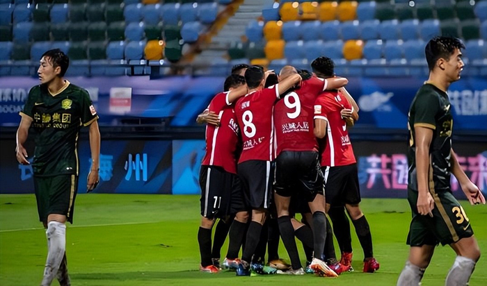 成都蓉城外援莱切特夏窗或回归 替代索罗金成关