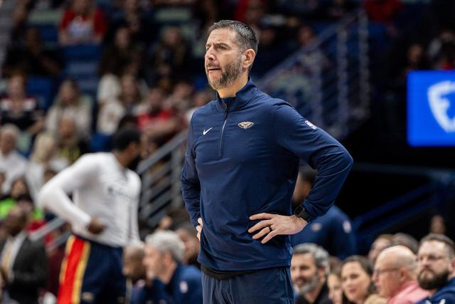 米切尔哈登联手逆转鹈鹕 关键进球定乾坤