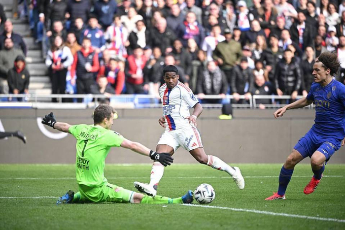 19岁巴西新星恩德里克遭皇马拒绝 阿森纳欲挖角